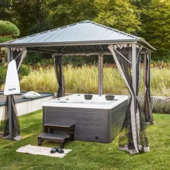 HOME DELUXE White Marble Outdoor Whirlpool inkl. Treppe und Thermoabdeckung