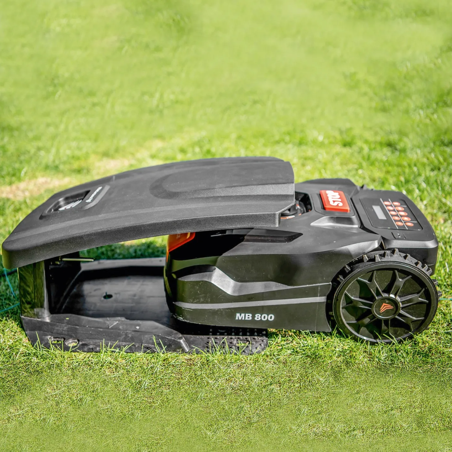 YARD FORCE Mähroboter MB800